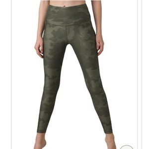 PrAna camo Layna 7/8 leggings